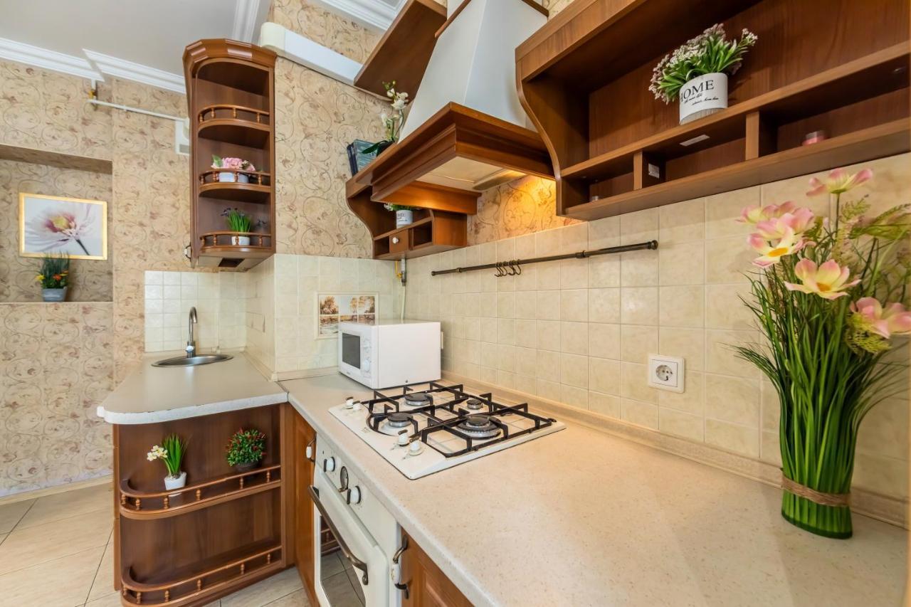 2К Квартира На Шота Руставелі, Бессарабка Kiev Bagian luar foto